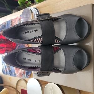 Madden Girl Saphiree 7 1/2 Gray Paris